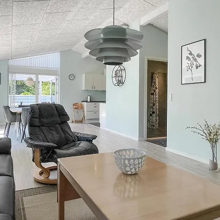 Vakantiehuis Beautiful In With Wifi Neksø